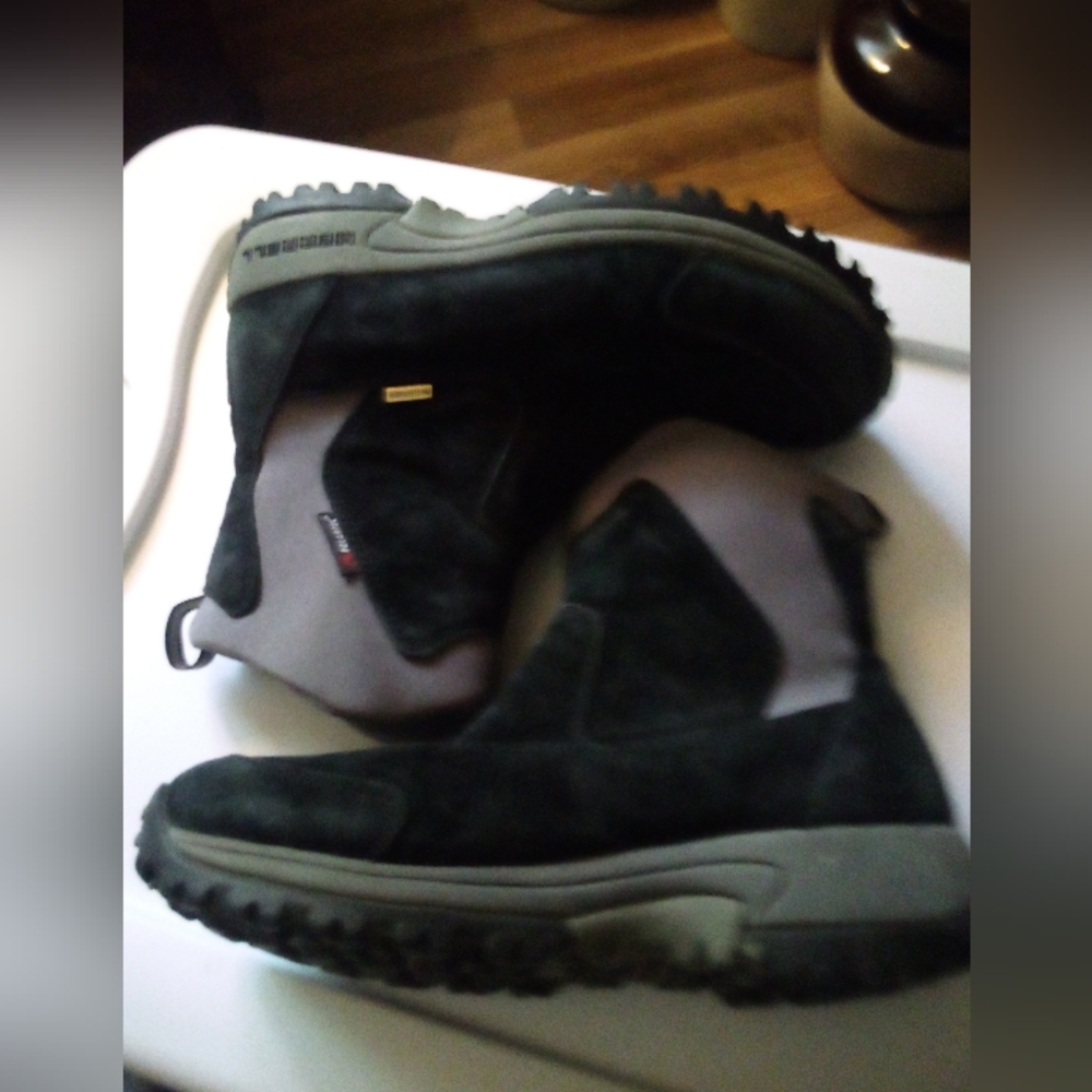 Merrill tundra boots